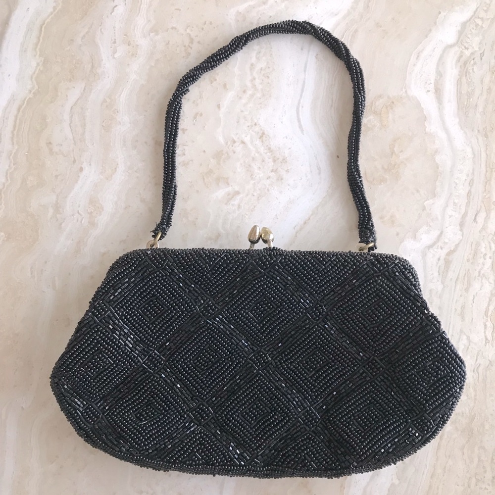 BLACK BEADED FANCY PURSE
